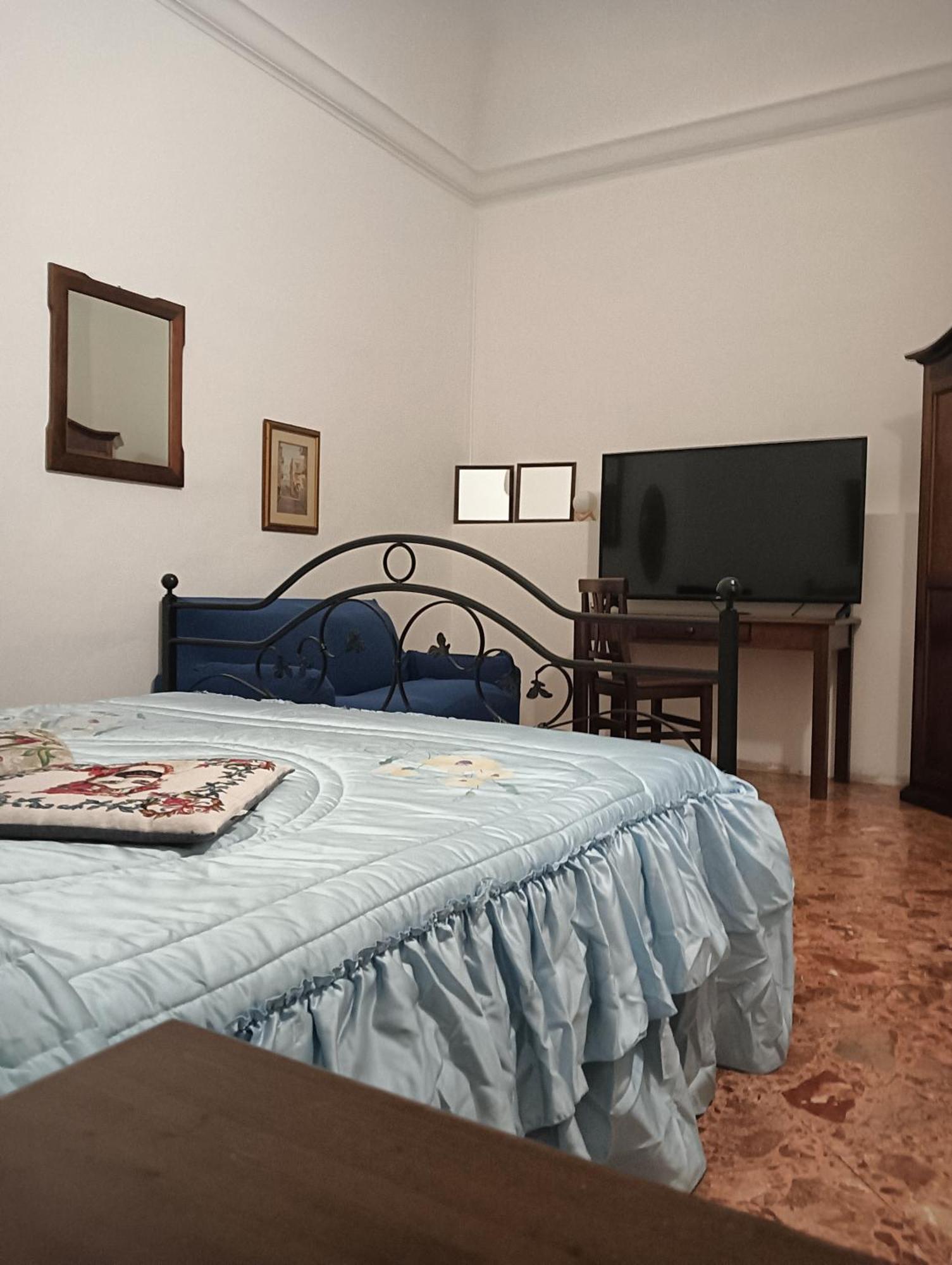 Arco Del Vescovo 2 Appartement Acireale Buitenkant foto